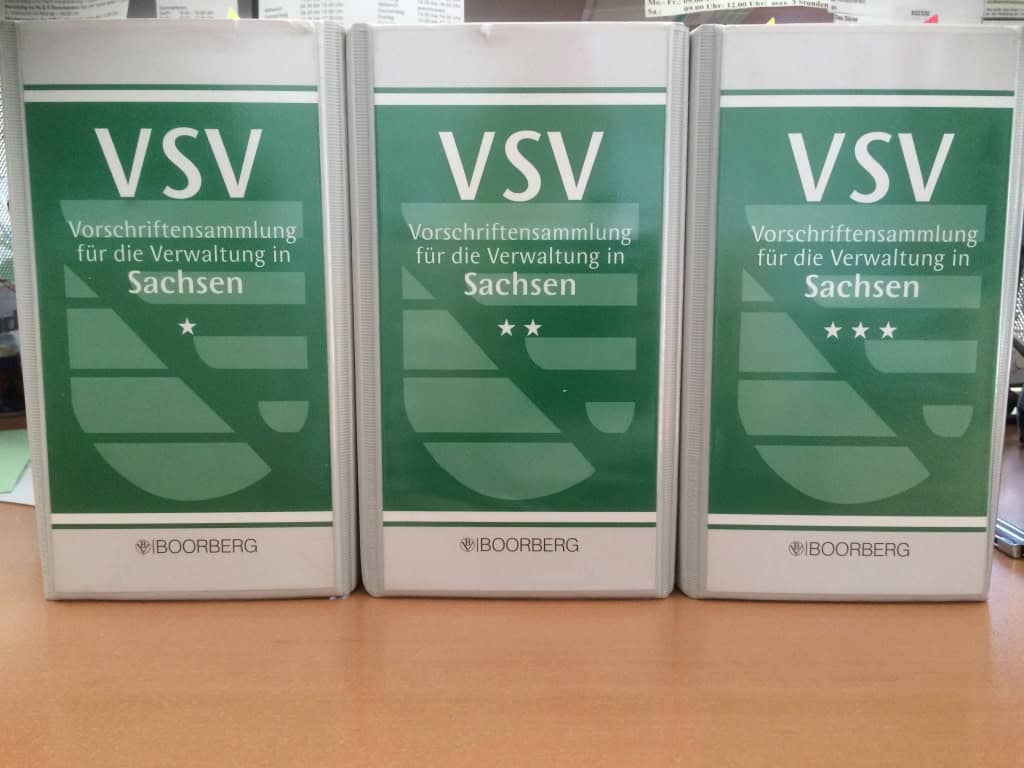 Bücher der VSV in grün