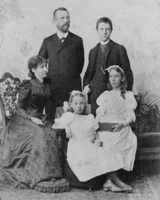 Familienfoto von Professor Dr.-Ing. Carl Julius von Bach