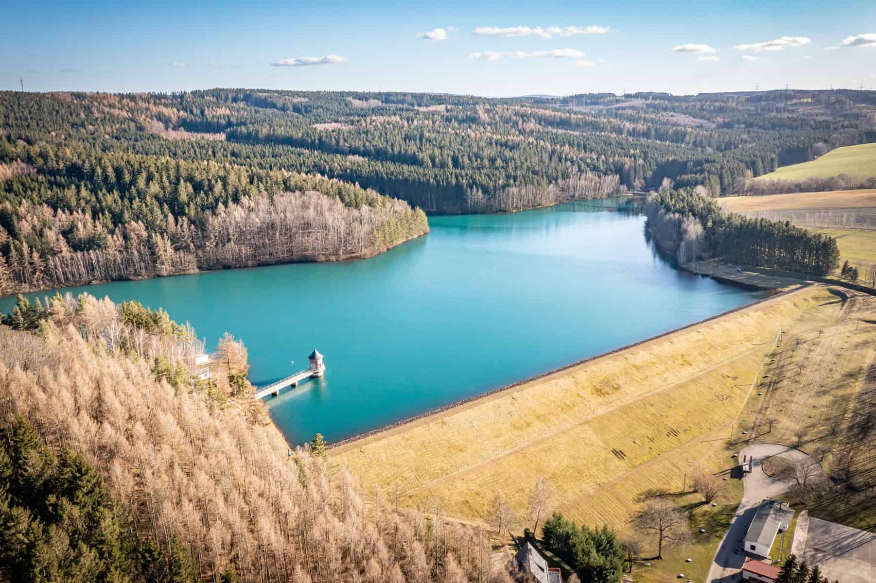 Luftbild der Talsperre Stollberg